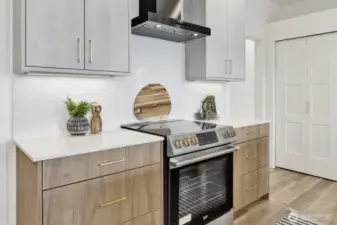 Photos represent builder's finish product and may not be exact.