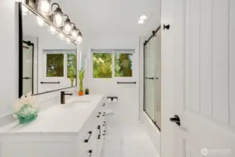 Fully updated bathroom!