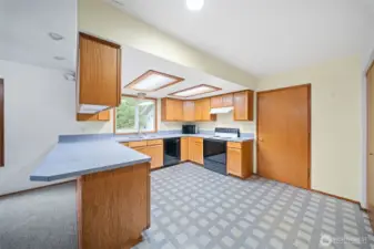 Plenty of space to entertain!