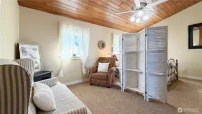 Additional space for sitting area