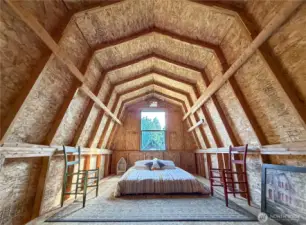 Detached garage has spacious loft