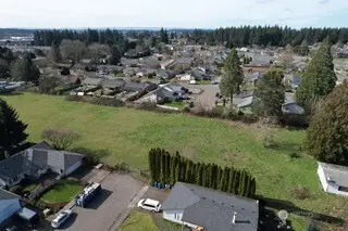 7703 NE 156th Ave, Vancouver WA Drone looking towards backyard