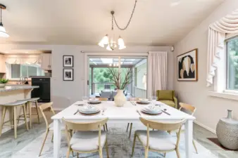 Virtually Staged dining area.