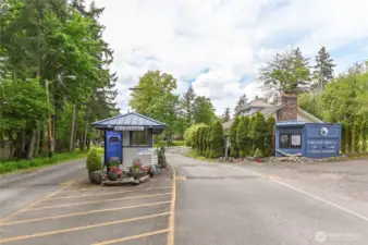 Welcome to the Resort Style Community of Shelter Bay