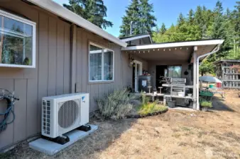 Brand new ductless mini-split adds air conditioning to the home!