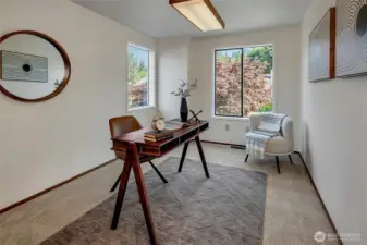 upper bedroom/office