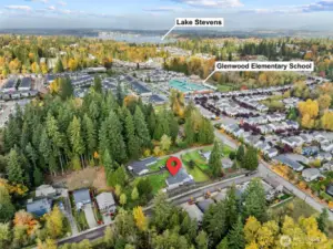 'Proximity to Lake Stevens and Glenwood Elementary School.