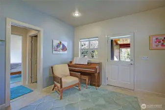 Guest area in Garage