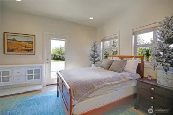 Guest Quarters in Garage