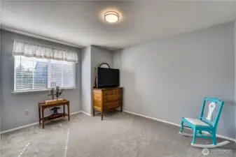 Second large bedroom upstairs with new carpet.