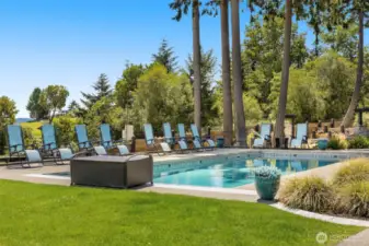 Heated pool with cover! All pool equipment convey!