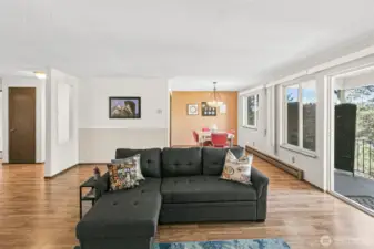 Living Open to Dining