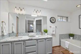 Main Suite bathroom