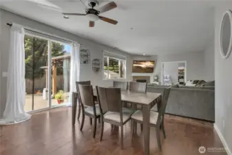 Dining/ Living Room