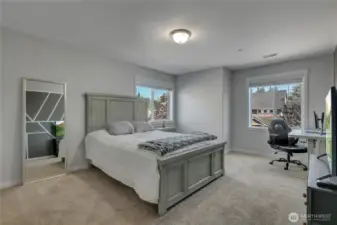 2nd bedroom