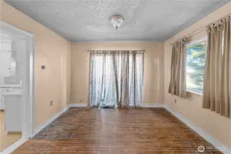 The large windows let in the light.