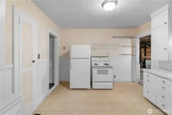 Appliances that are in the home at time of viewing come with the home.