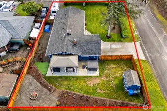 Lot lines are approx.