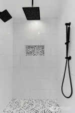 Gorgeous Walk in Shower with Duel Rain Shower Heads