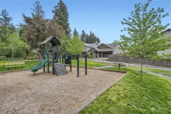 Situated across from the playgound, perfect for a fun day!