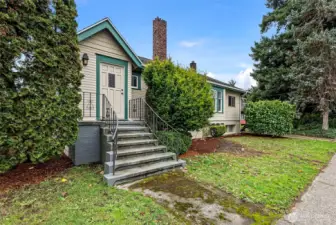 Unit 1 front entrance