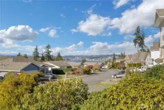 Beautiful partial views of Sinclair Inlet, the Olympics, the Manette Bridge, Ferrys, and City lights from your Front Yard, Living Room, and Master Suite.