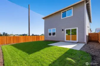 nice fenced yard
