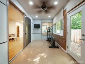 Flex room
