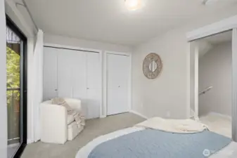 Second bedroom from another angle.