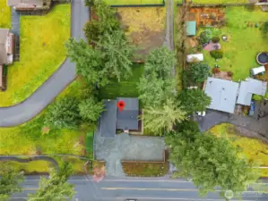 The location also provides a practical commute to JBLM, making it ideal for those working on or near the base.