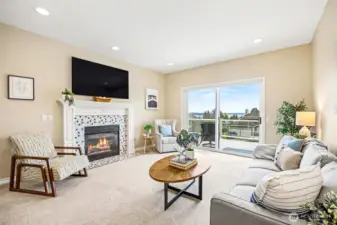 Look at the stunning view in this cozy bonus room adjacent to the kitchen.