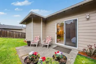Private backyard area that is fully fenced.