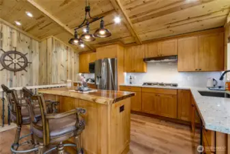 Kitchen eating bar.