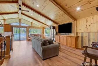 Cathedral ceilings and big lake view.
