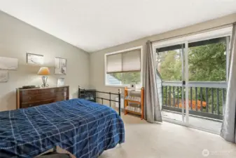Primary suite with balcony