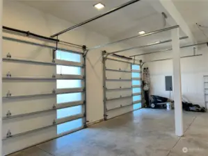 Extra Large 2-car garage