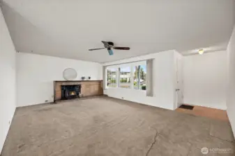 Front Entrance to Living