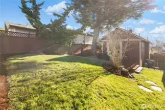 So much room for play or to entertain!