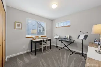 Upstairs Bedroom #2