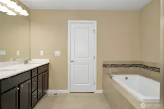 Ensuite