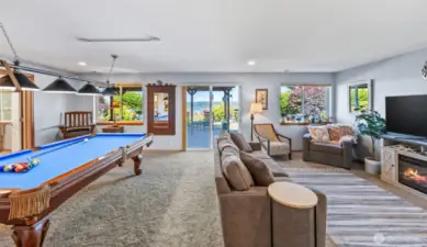 Take in water and garden views from every lower-level room, maintaining the iconic scenery that defines this home.
