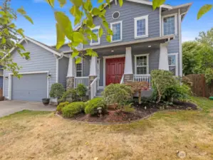 Nestled at the end of a quiet cul-de-sac in Stanwood, this beautifully updated two-story home offers 4 bedrooms, 3 full bathrooms, and a thoughtful blend of comfort, style, and functionality.