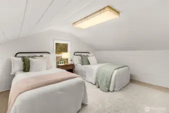 Bedroom 4 (Brand new carpet)