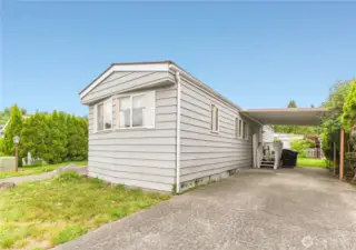 Parking for 2 cars, plus BBQ space~