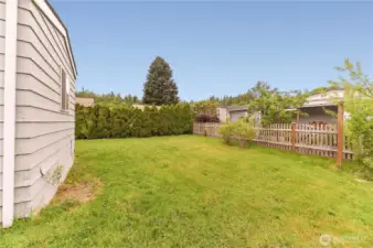 Wonderful yard low maintenance~