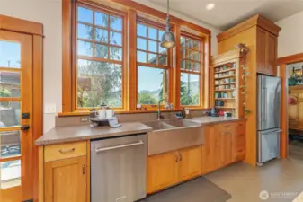 Abundant natural light enhances the kitchen—ideal for every cooking occasion.