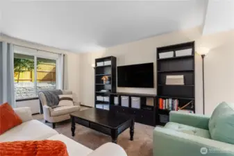 Spacious living room