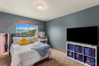 1st bedroom