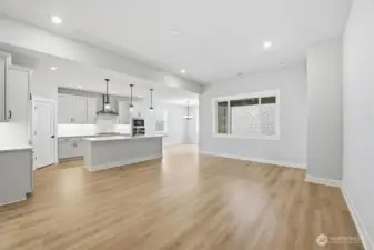 2609 Acer Loop ~ Ready Now