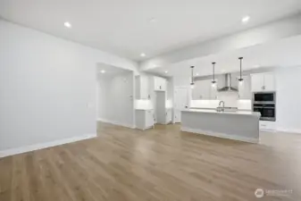 2609 Acer Loop ~ Ready Now